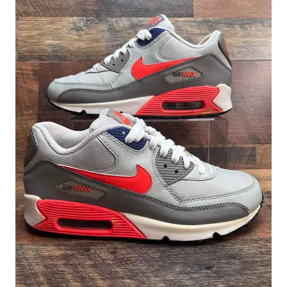 Nike Kids Air Max 90 GS Running Gray Sneakers 307793-068 Size 5.5 Y/7 W